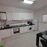 Aldeamento Turistico Aldeia Da Gale 3* אלבופיירה