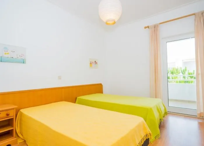 Aldeamento Turistico Aldeia Da Gale