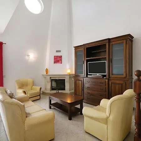 Aldeamento Turistico Aldeia Da Gale Tatil parkı